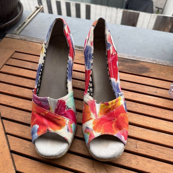 Toms Womens Floral Canvas Espadrille Wedge Peep Toe Shoes Size 8.5 - Picture 3 of 8